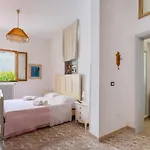 Дом отдыха Casa Lu Mare E Lu Ientu Casamassella