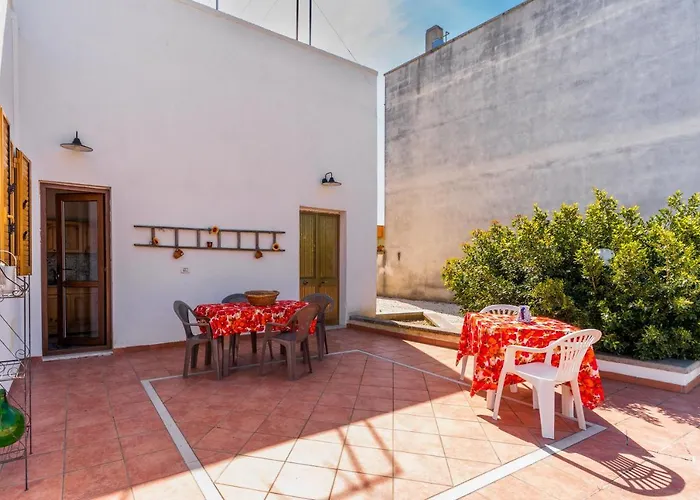 Casa Lu Mare E Lu Ientu בית נופש Casamassella